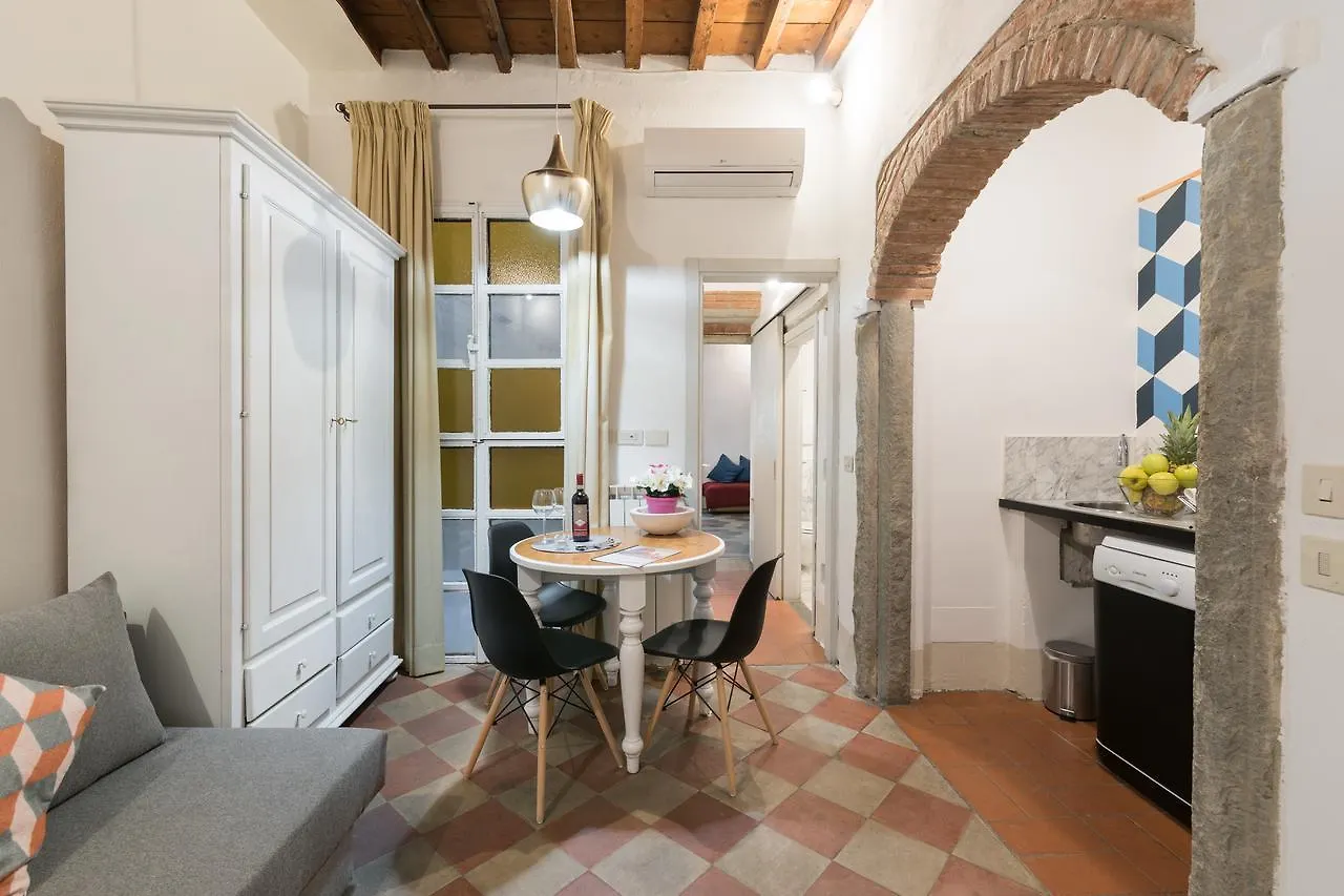 F7 - Santa Croce One Bedroom Flat For 2 Or 3 Guests 피렌체 0*,